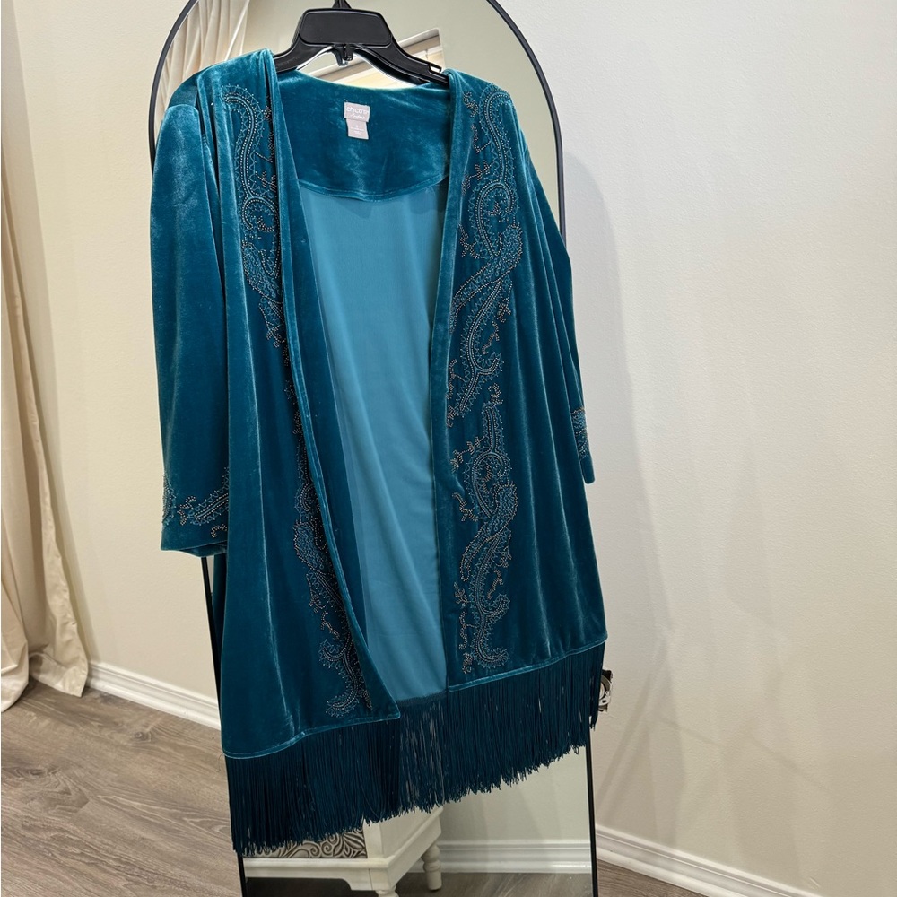 Women’s Velvet Cardigan. Size 12/14.